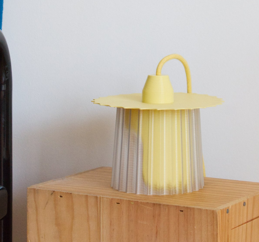 Lampe Amanda (plusieurs coloris)