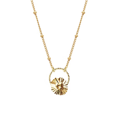 Collier Nola