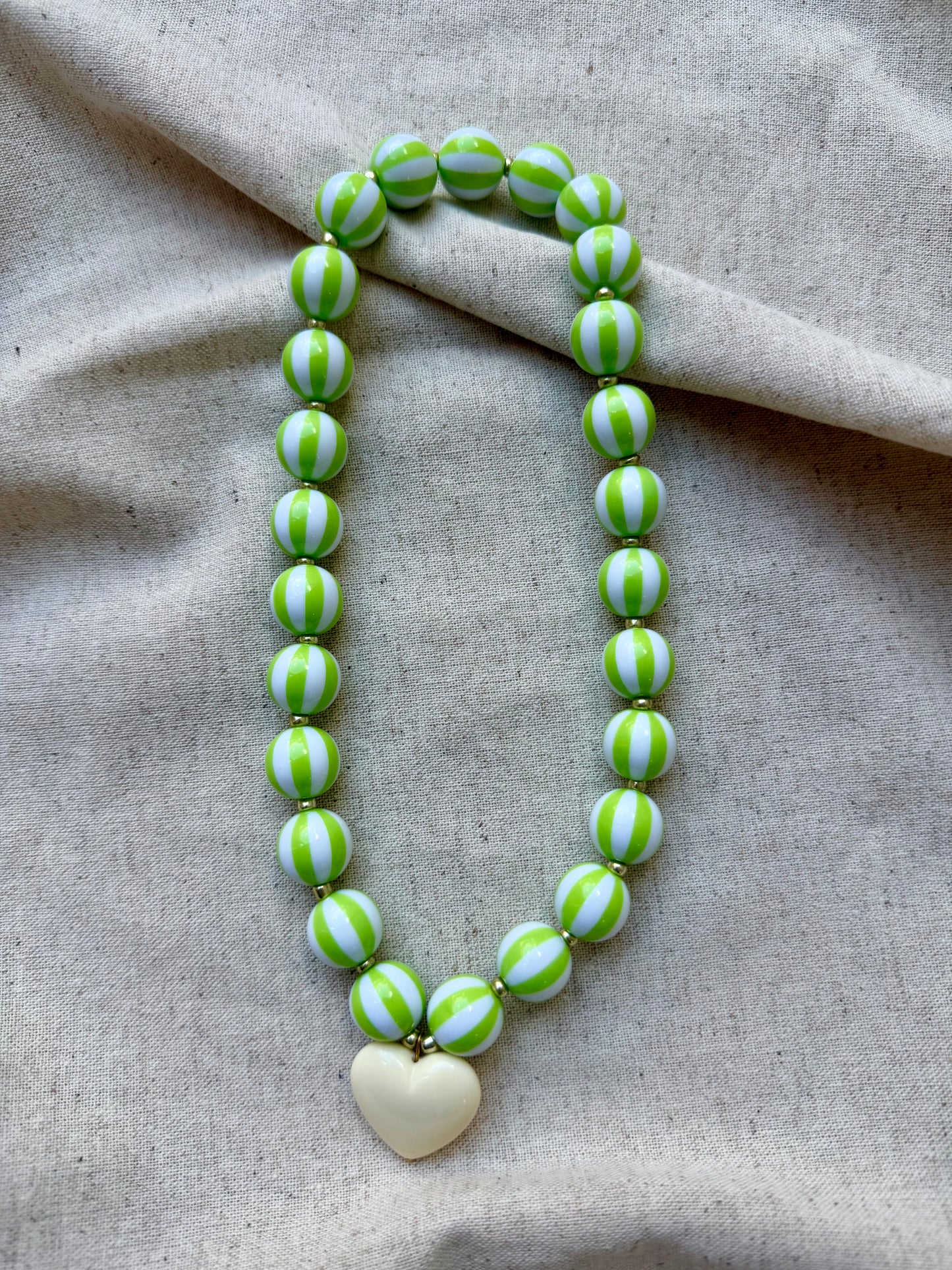 Collier Gaia (plusieurs coloris)