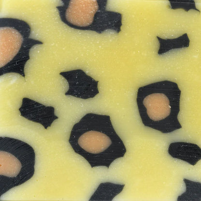 Savon artisanal léopard blanc