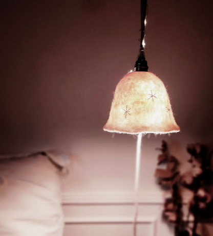 Lampe baladeuse Denise brodée